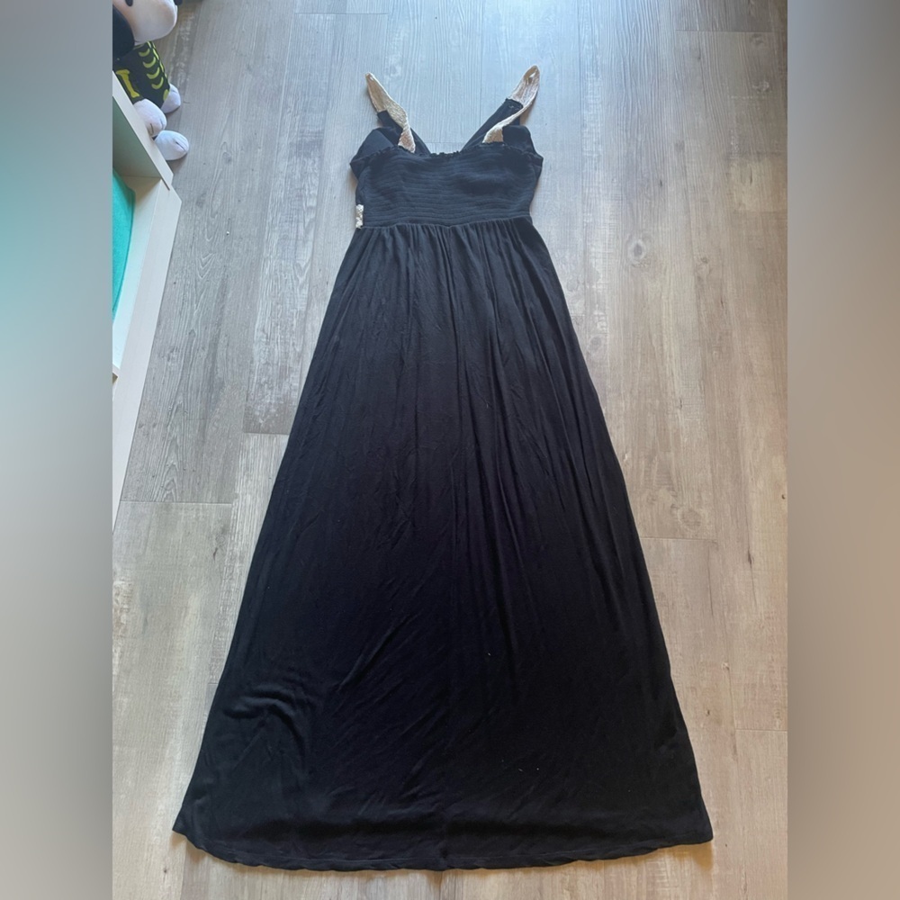 Rue 21 Printed Maxi dress. Size medium - Picture 11 of 11